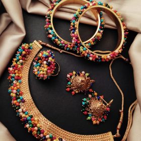 gajra set with bangle and with ring ?