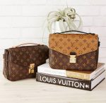 Louis Vuitton Metis Bag - Image 2