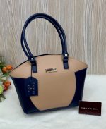 CHARLES & KEITH - Image 3