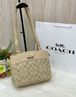 COACH  - Image 7