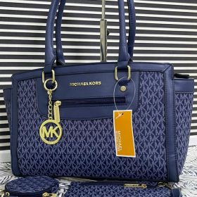 Michael Kors Bag With 2 Pouches