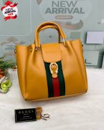 GUCCI Stylish Shoulder Bag - Image 6
