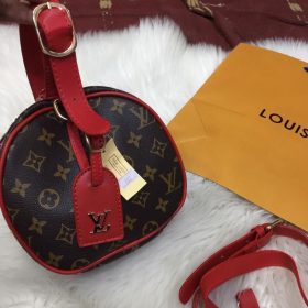 OFFICIAL MODEL CROSSBODY BAG