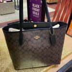 COACH CITY SIGNATURE