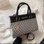 MICHAEL KORS BAG - Image 8