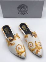 Versace pums