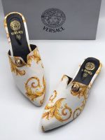 Versace pums
