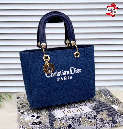 CHRISTIAN DIOR