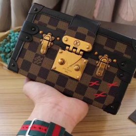 Louis vuitton Trunk