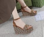 Guci Wedges