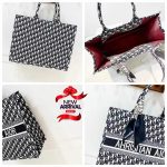 Charistian Dior Bag - Image 7