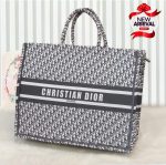 Charistian Dior Bag - Image 3