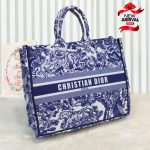 Charistian Dior Bag - Image 5