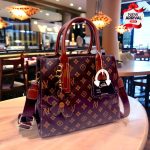Premium Collection Imported High Quality Shoulder Bag for Girls - Image 6