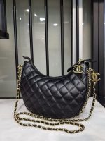 CHANEL Small Hobo Bag - Image 5