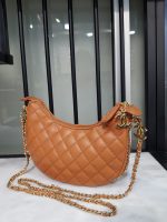 CHANEL Small Hobo Bag - Image 4