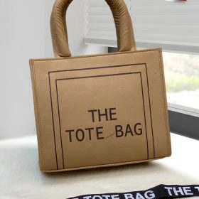 THE TOTE BAG