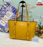 Christian Dior - Image 2