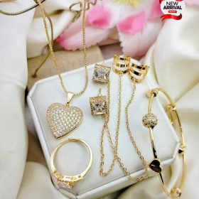 New delicate Fancy Zircon Gold plated Heart  Locket Combo 4 pcs Set