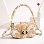 New High Quality Cow Leather CrossBody Bag For Girls - Image 5