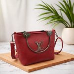 Louis Vuitton Handbags & crossbody bag - Image 7