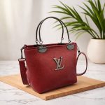 Louis Vuitton Handbags & crossbody bag - Image 2